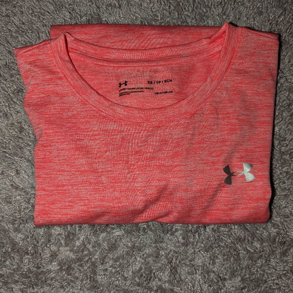 Under Armour Loose Fit - Picture 1 of 4